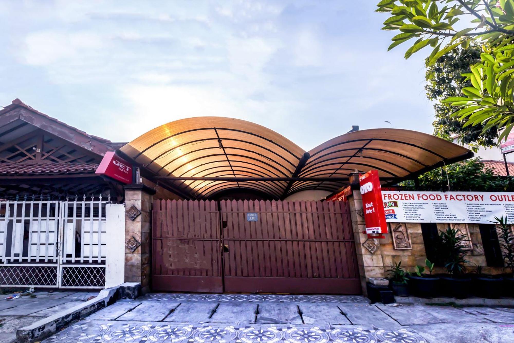 Oyo 1082 Kost Arie 1 Ξενοδοχείο Τζακάρτα Εξωτερικό φωτογραφία