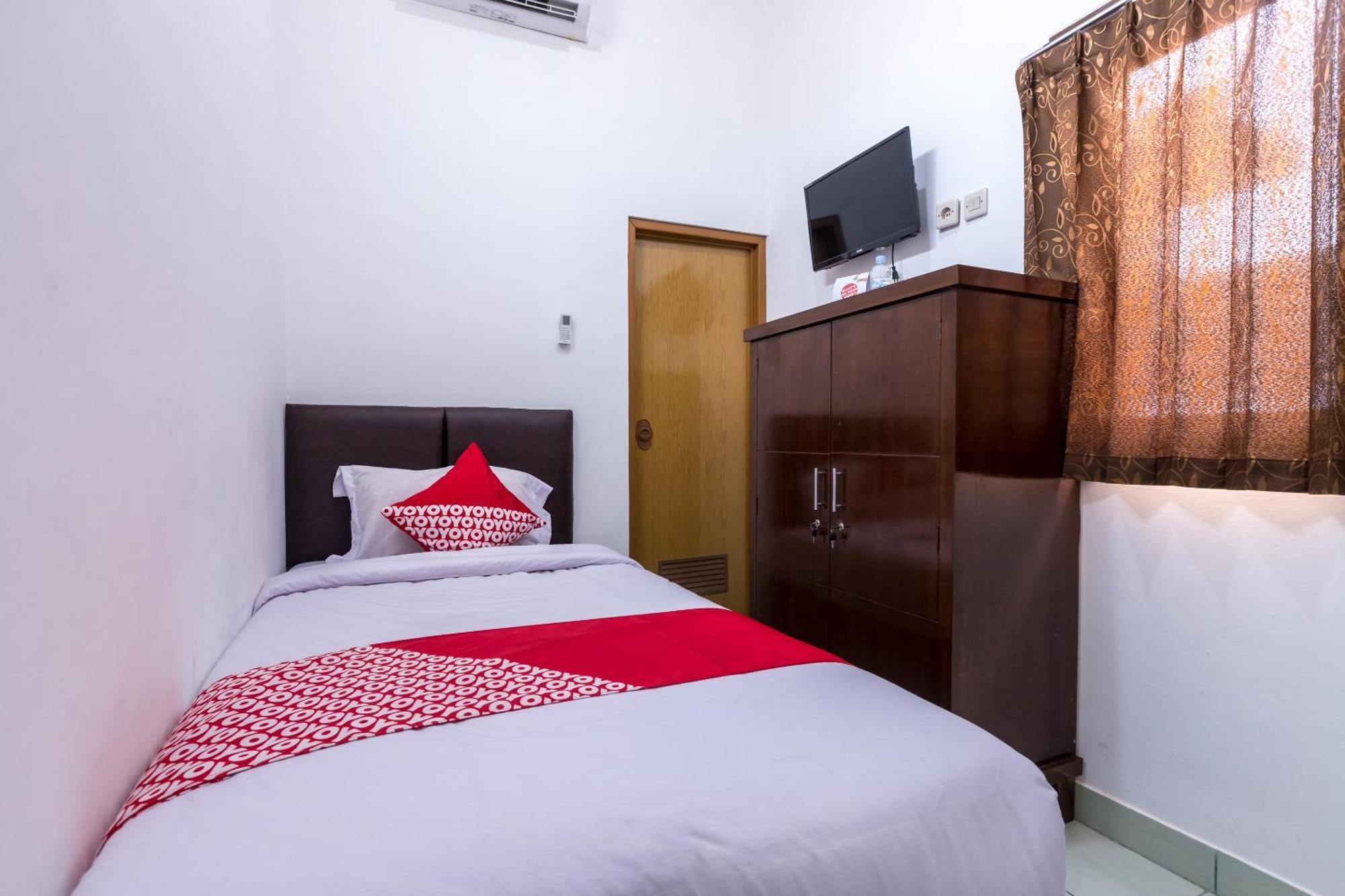 Oyo 1082 Kost Arie 1 Ξενοδοχείο Τζακάρτα Εξωτερικό φωτογραφία