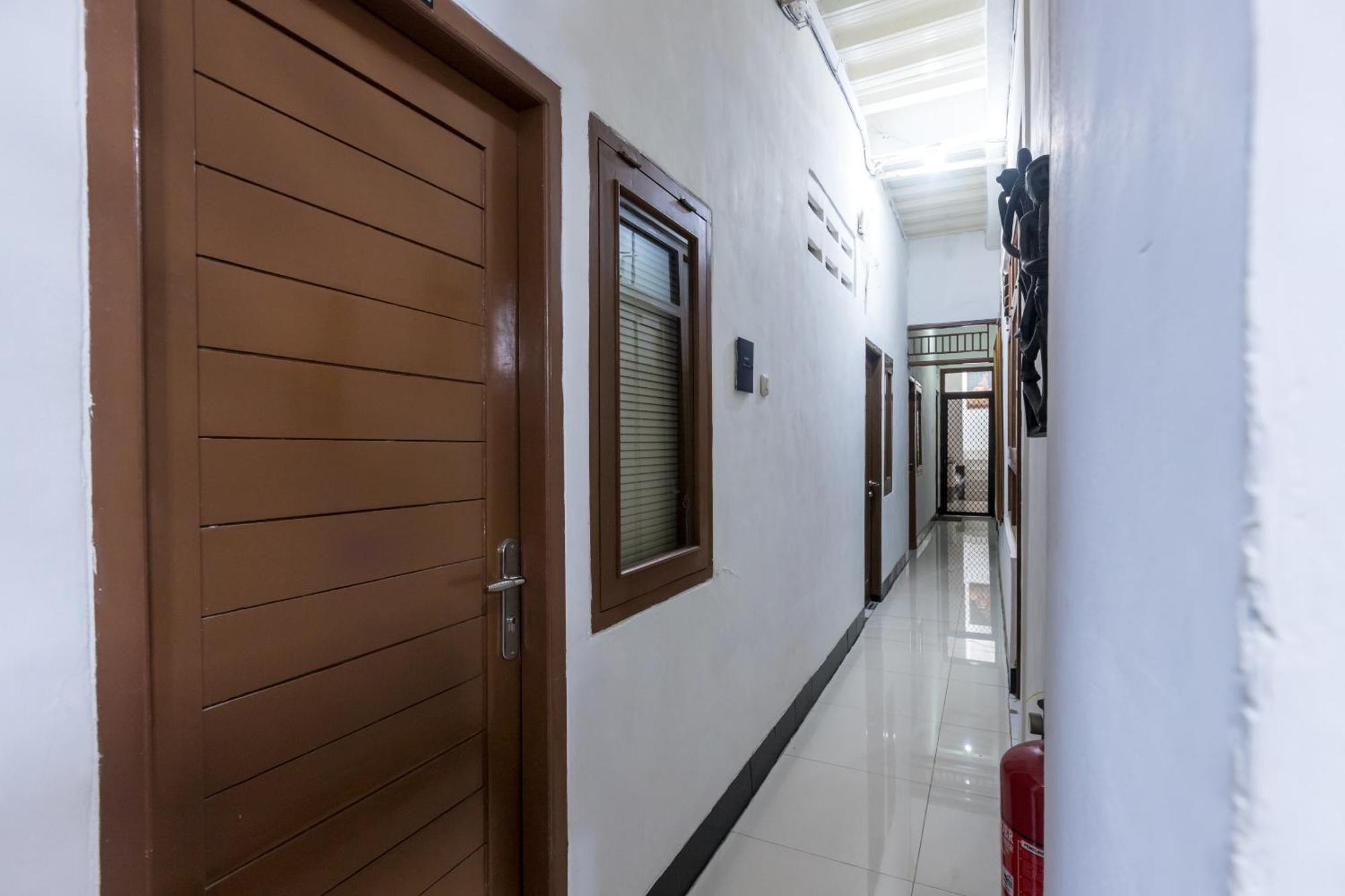 Oyo 1082 Kost Arie 1 Ξενοδοχείο Τζακάρτα Εξωτερικό φωτογραφία